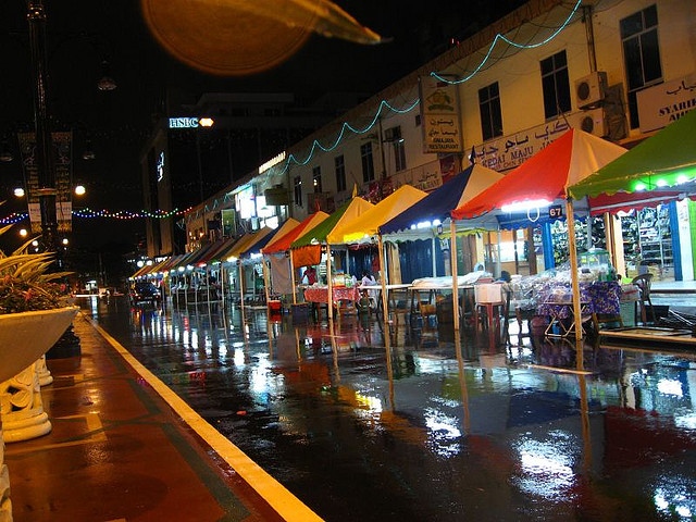 No nê với chợ đêm ẩm thực Brunei