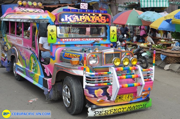 Xe jeepney ở Boracay