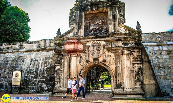 Khu di tích lịch sử Intramuros