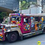 Xe jeepney được trang trí sặc sỡ