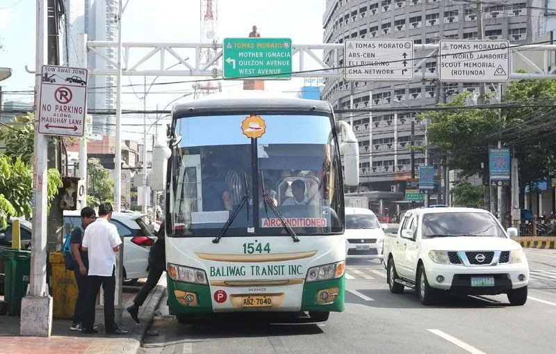 Xe buýt ở Philippines